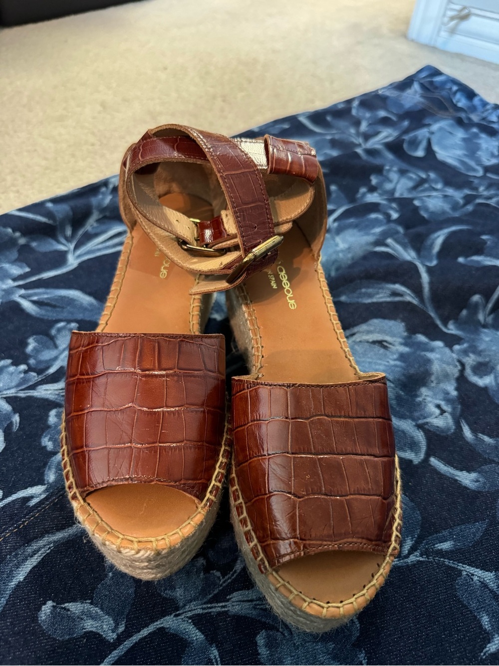 Andre Assous Brown Croc-Embossed Espadrille Wedge Sandals Made in Spain